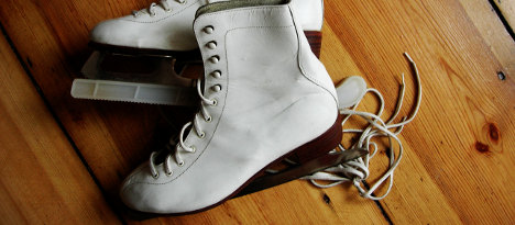 figure_skates_Monika_Leon